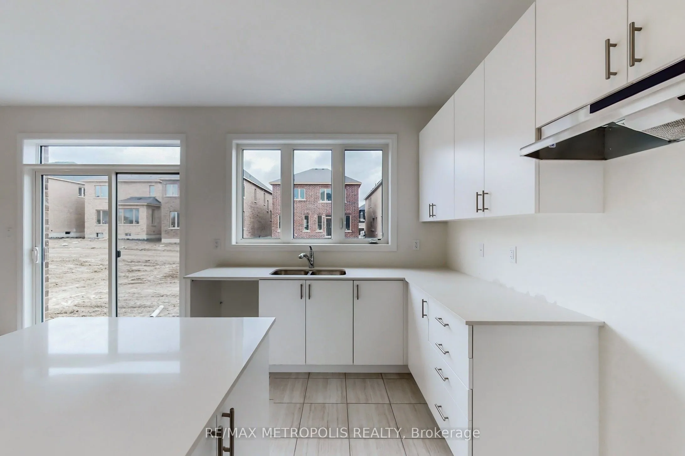 285 Flavelle Way