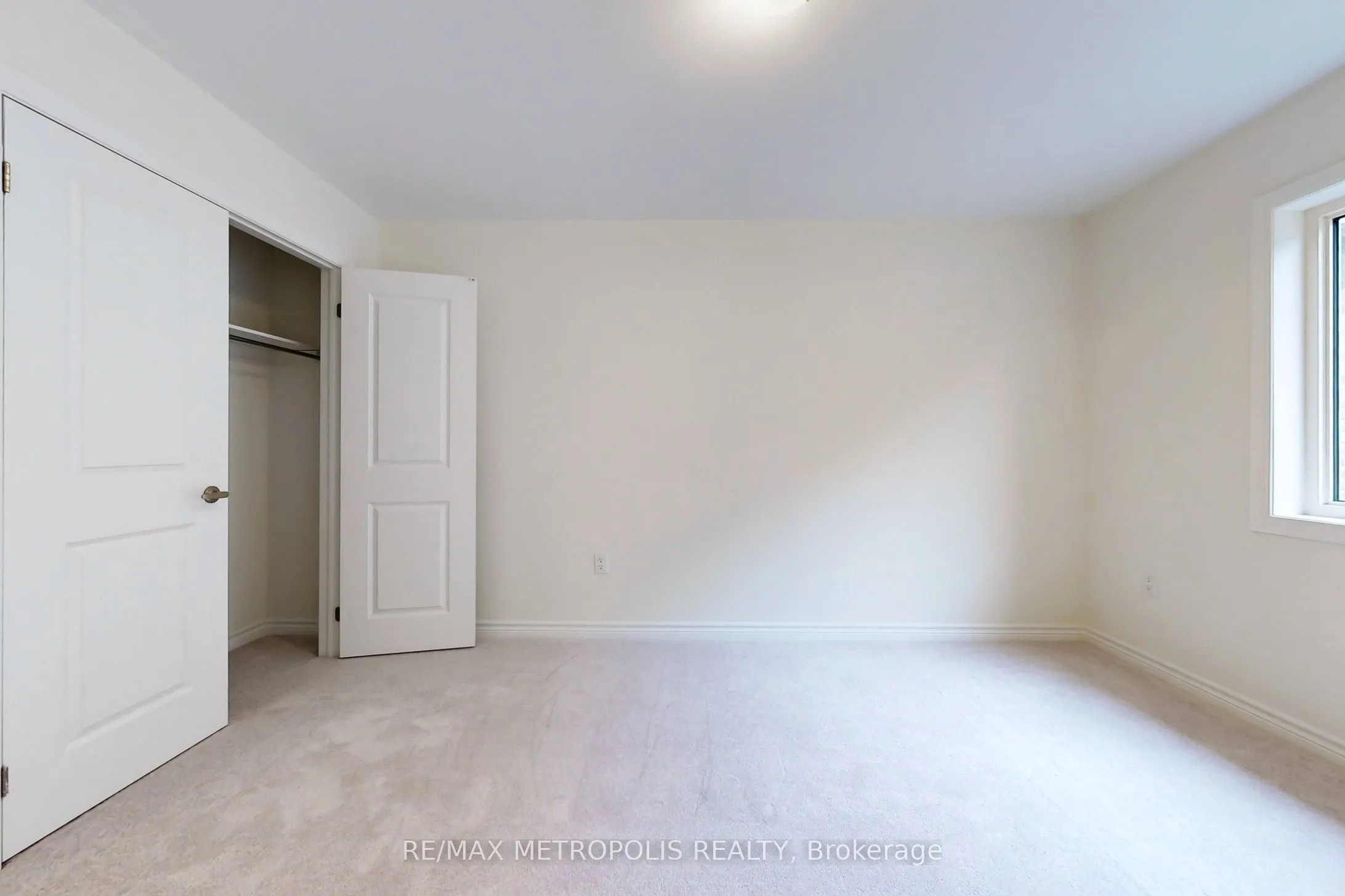 285 Flavelle Way