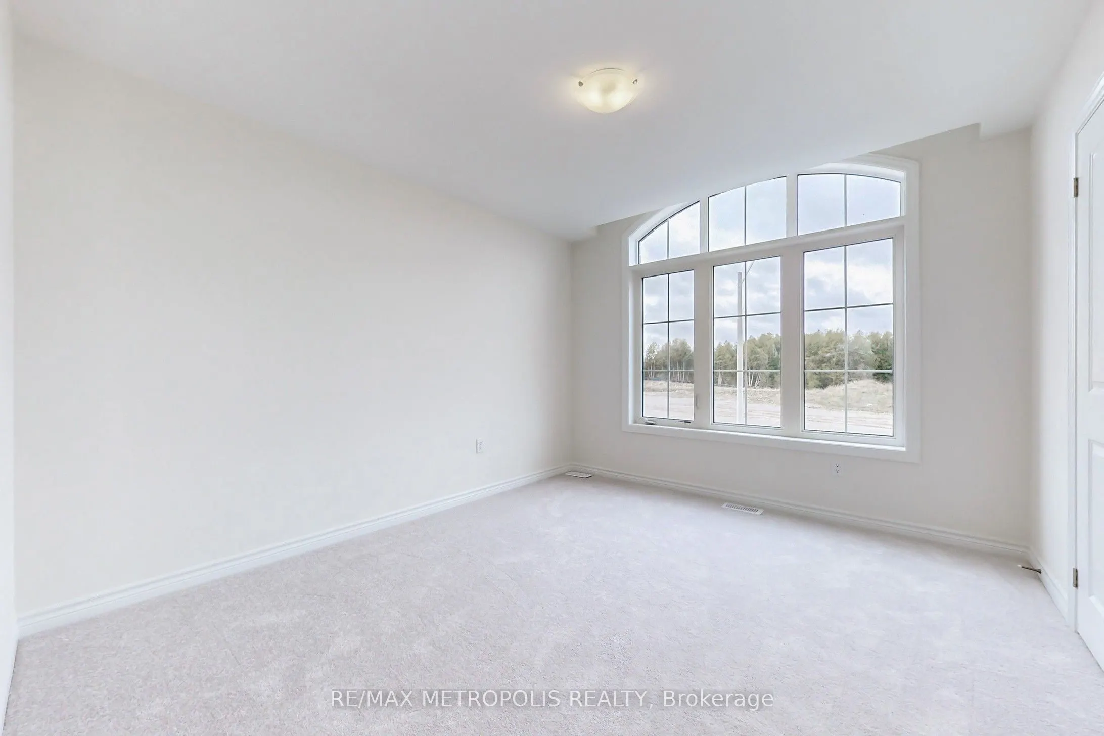285 Flavelle Way
