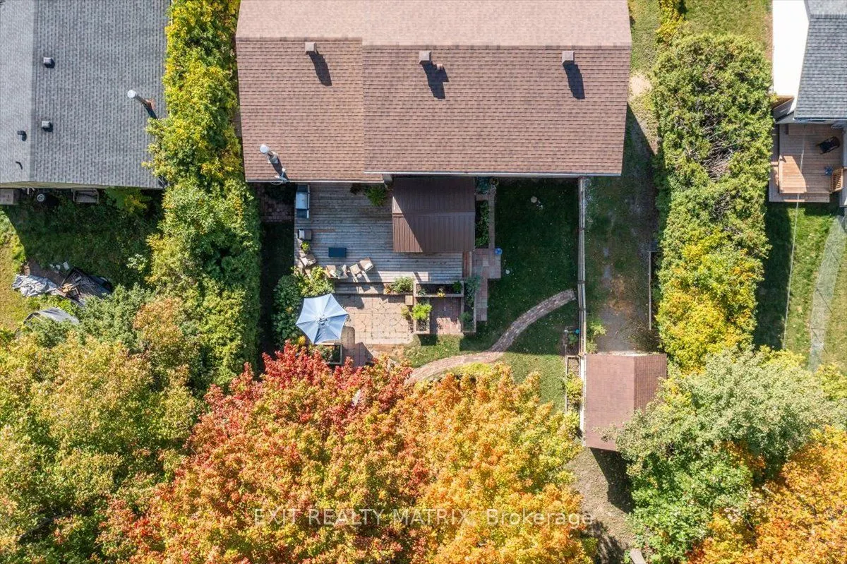 159 DUNLOP Crescent