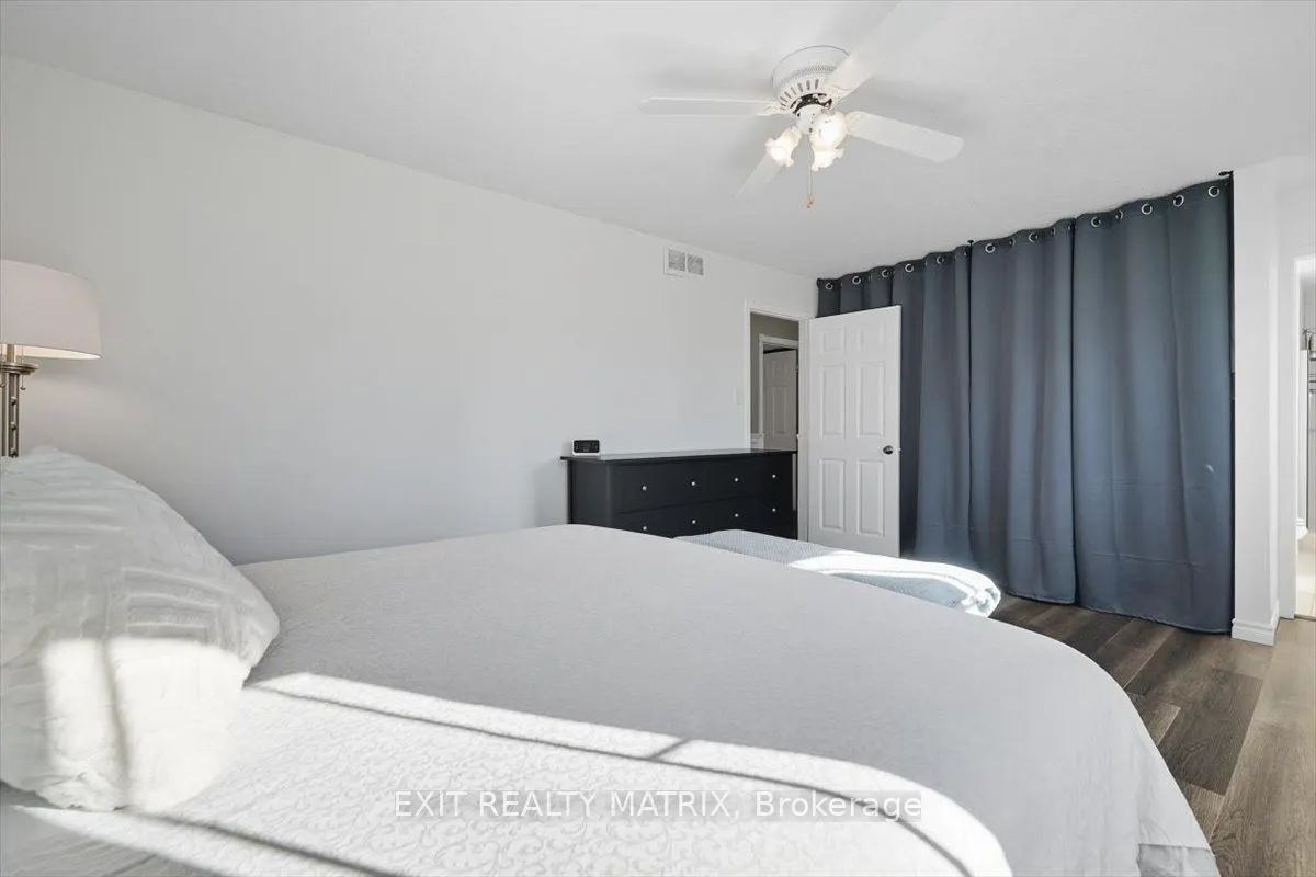 159 DUNLOP Crescent