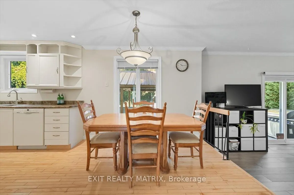 159 DUNLOP Crescent