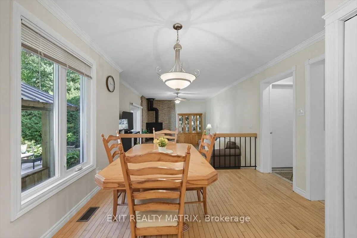 159 DUNLOP Crescent