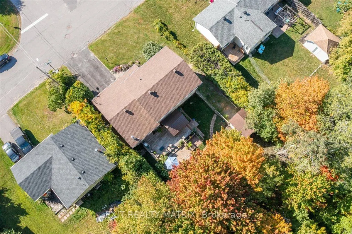 159 DUNLOP Crescent