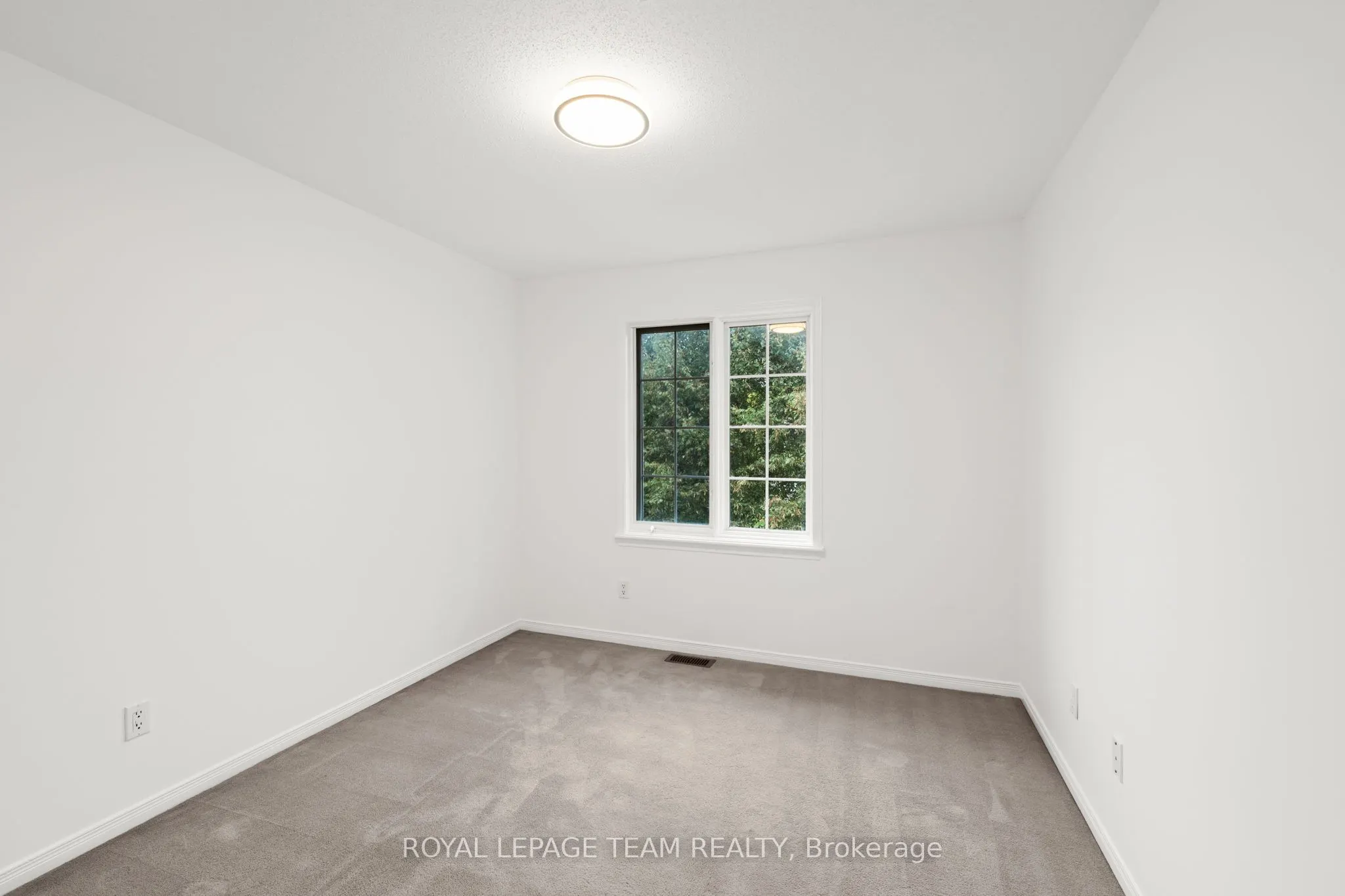 137 Macassa Circle