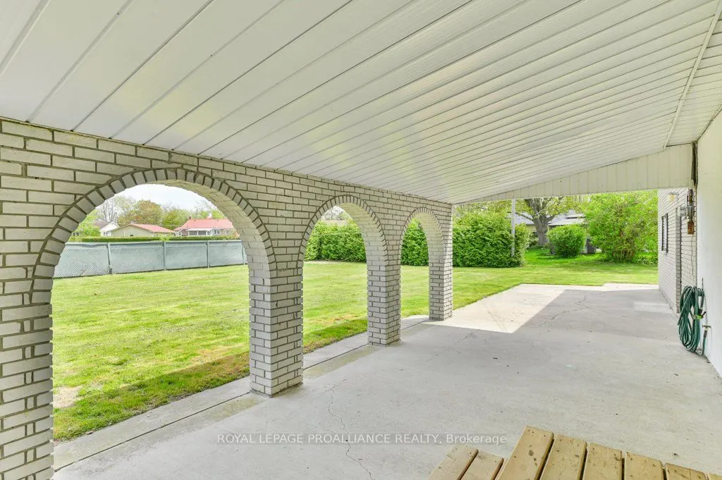 22227 Loyalist Parkway