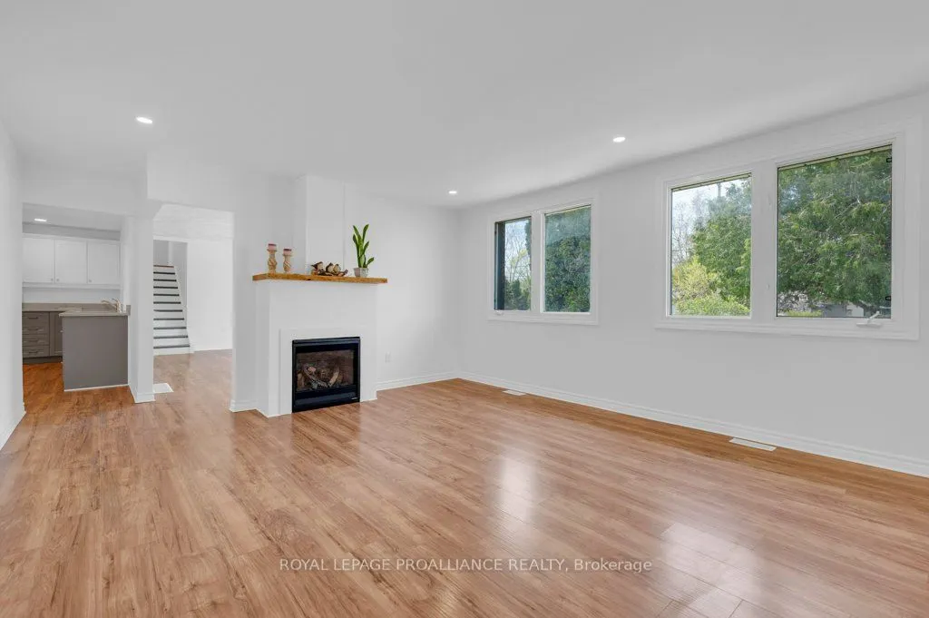 22227 Loyalist Parkway