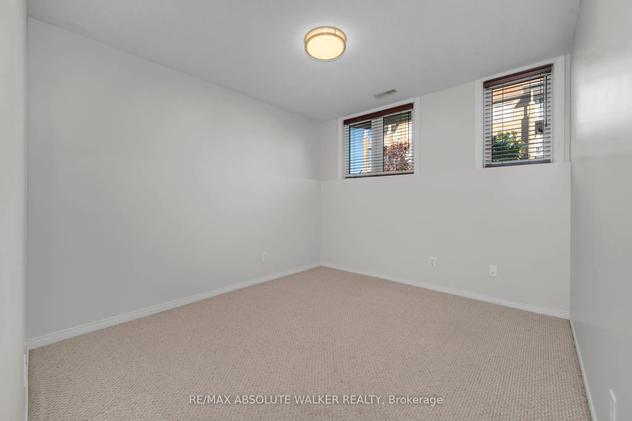 1647 Locksley Lane