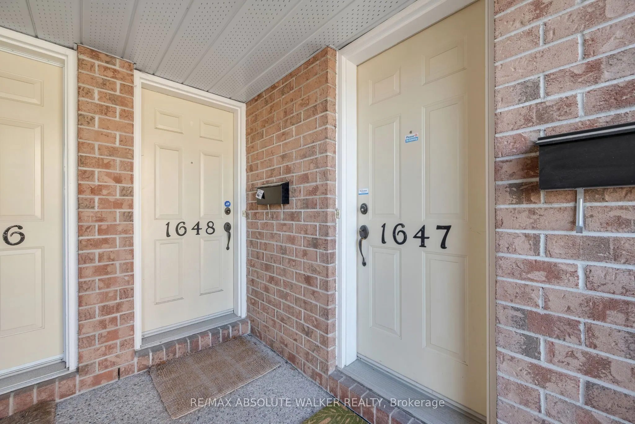 1647 Locksley Lane