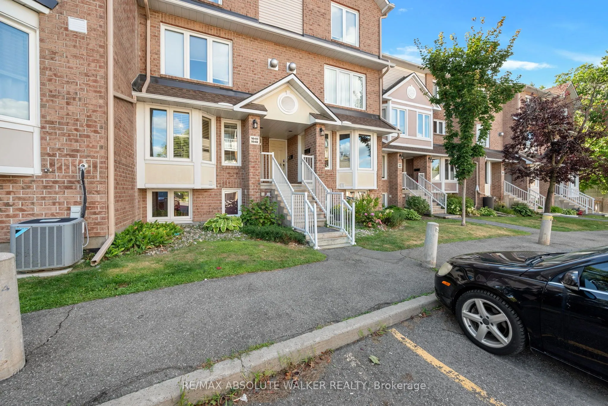 1647 Locksley Lane