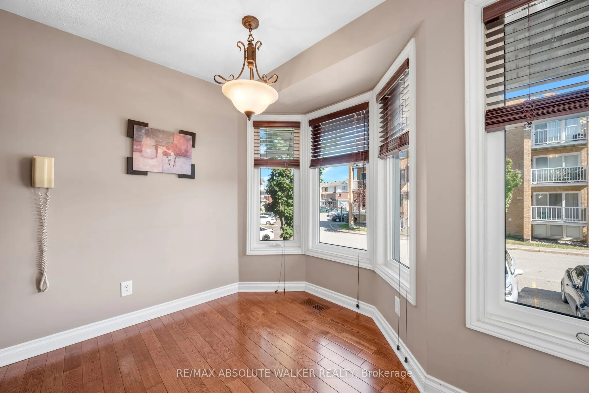 1647 Locksley Lane