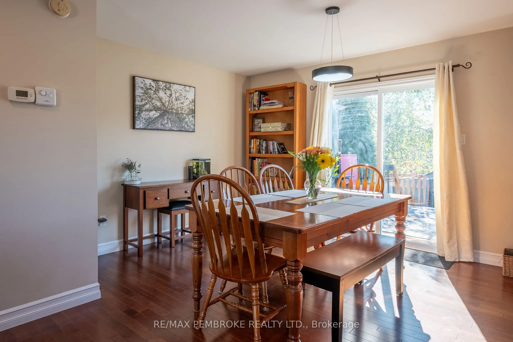 31 RENFREW Street