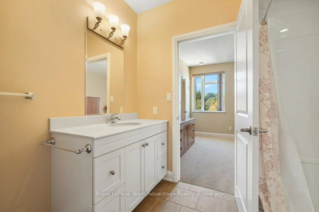 20A Silver Birch Court, #203