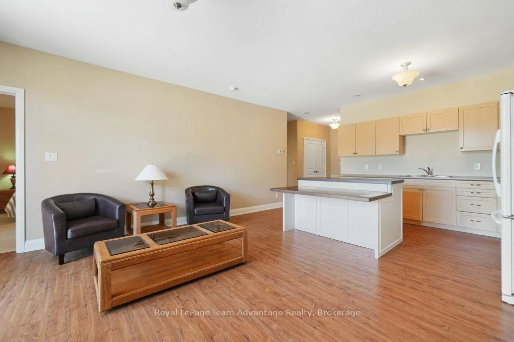 20A Silver Birch Court, #203