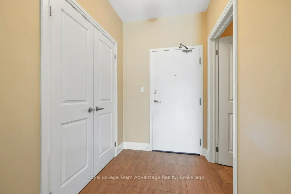 20A Silver Birch Court, #203