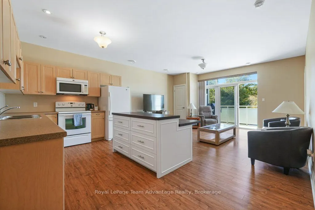 20A Silver Birch Court, #203