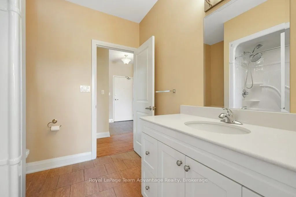 20A Silver Birch Court, #203