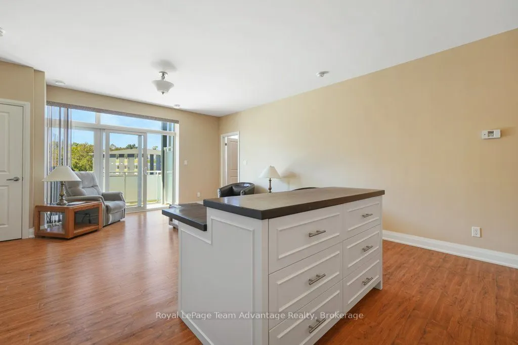 20A Silver Birch Court, #203