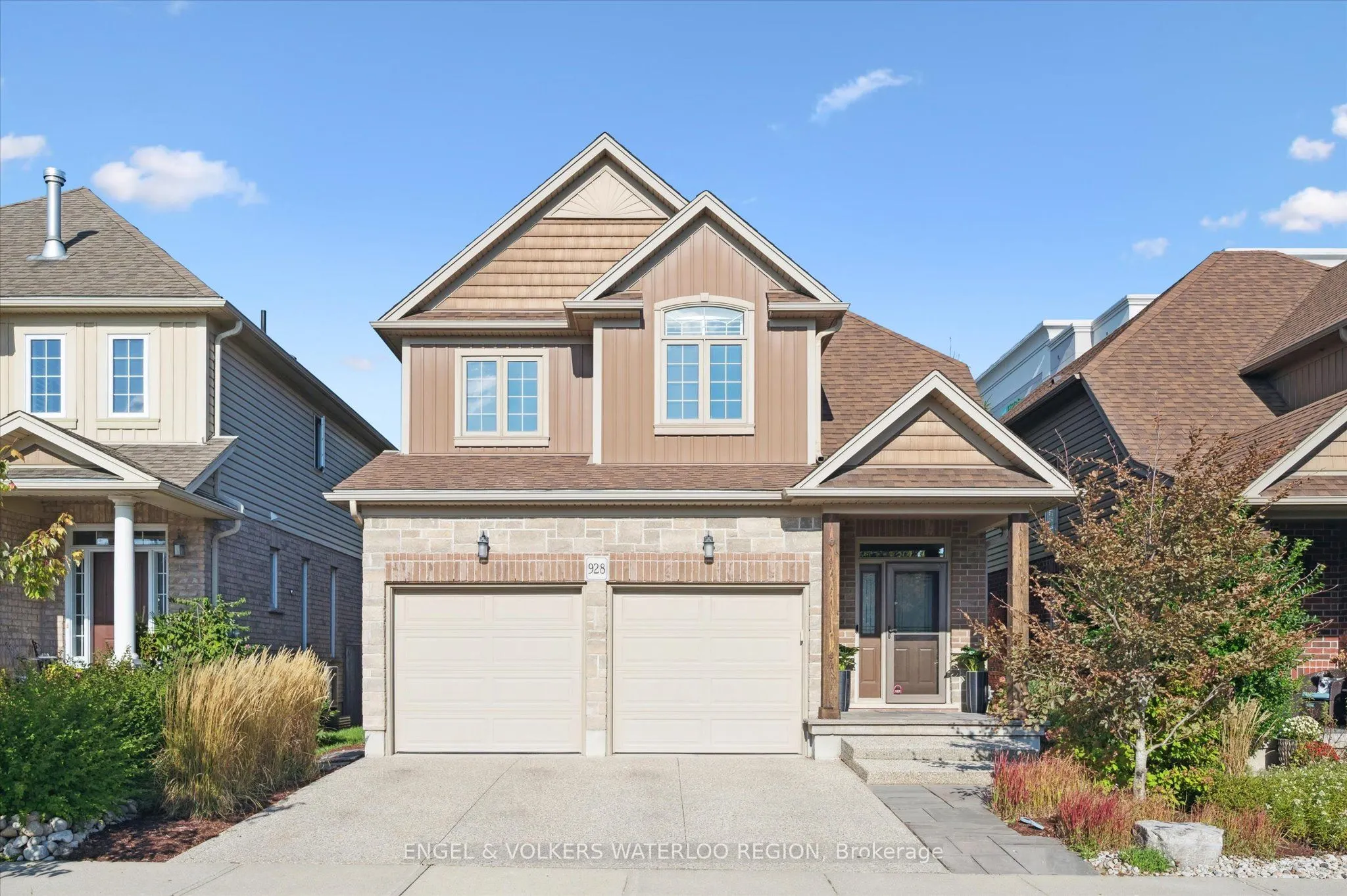928 Pioneer Grove Court