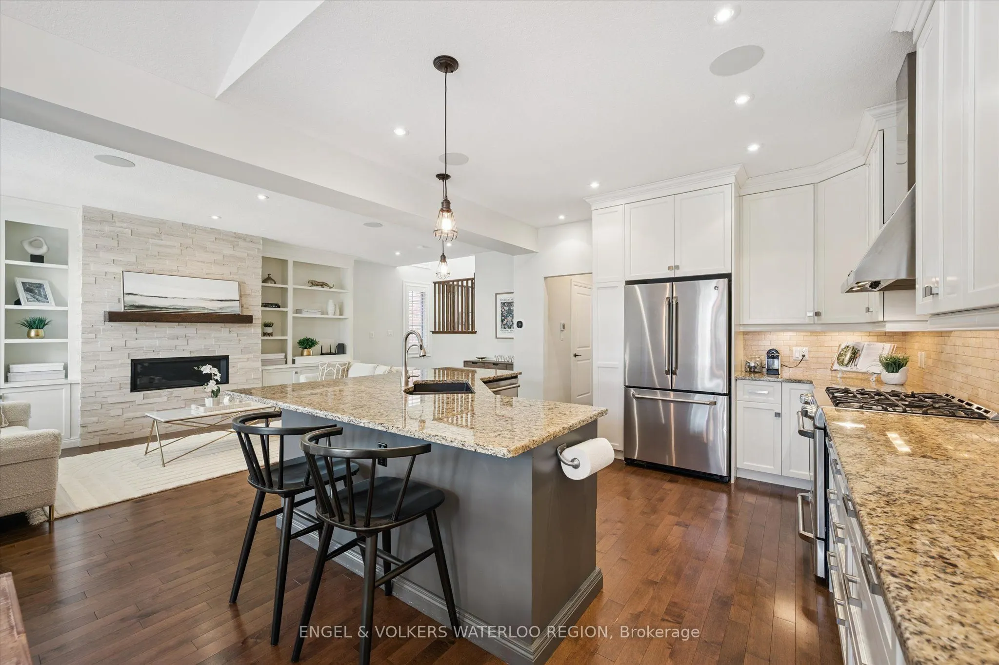 928 Pioneer Grove Court