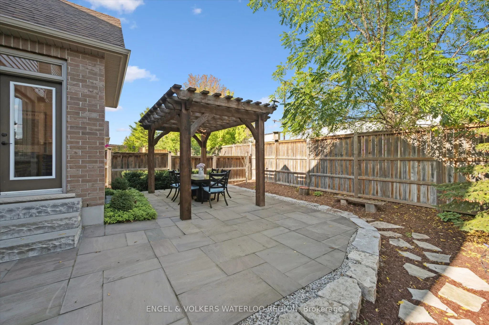 928 Pioneer Grove Court