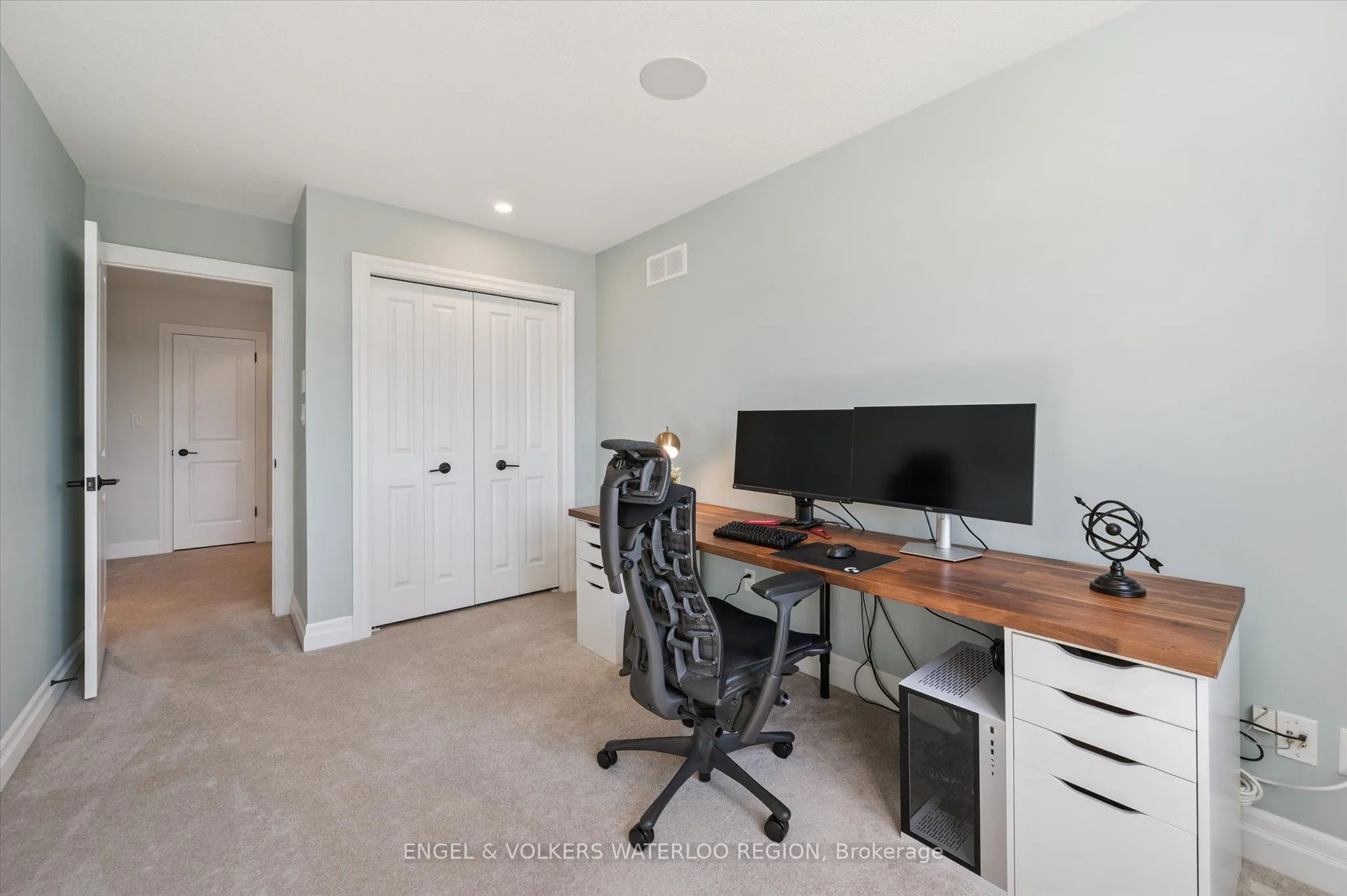 928 Pioneer Grove Court