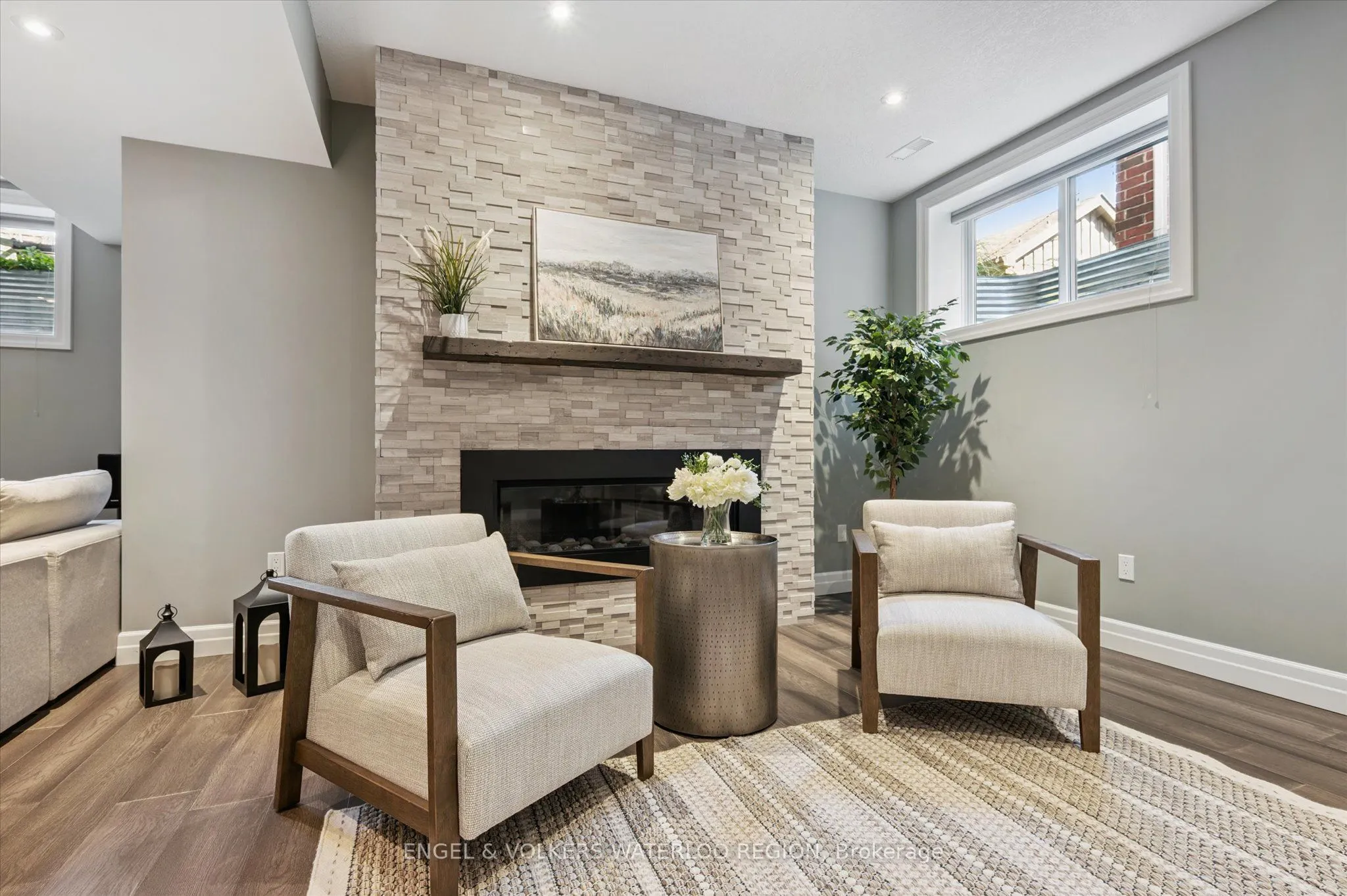 928 Pioneer Grove Court