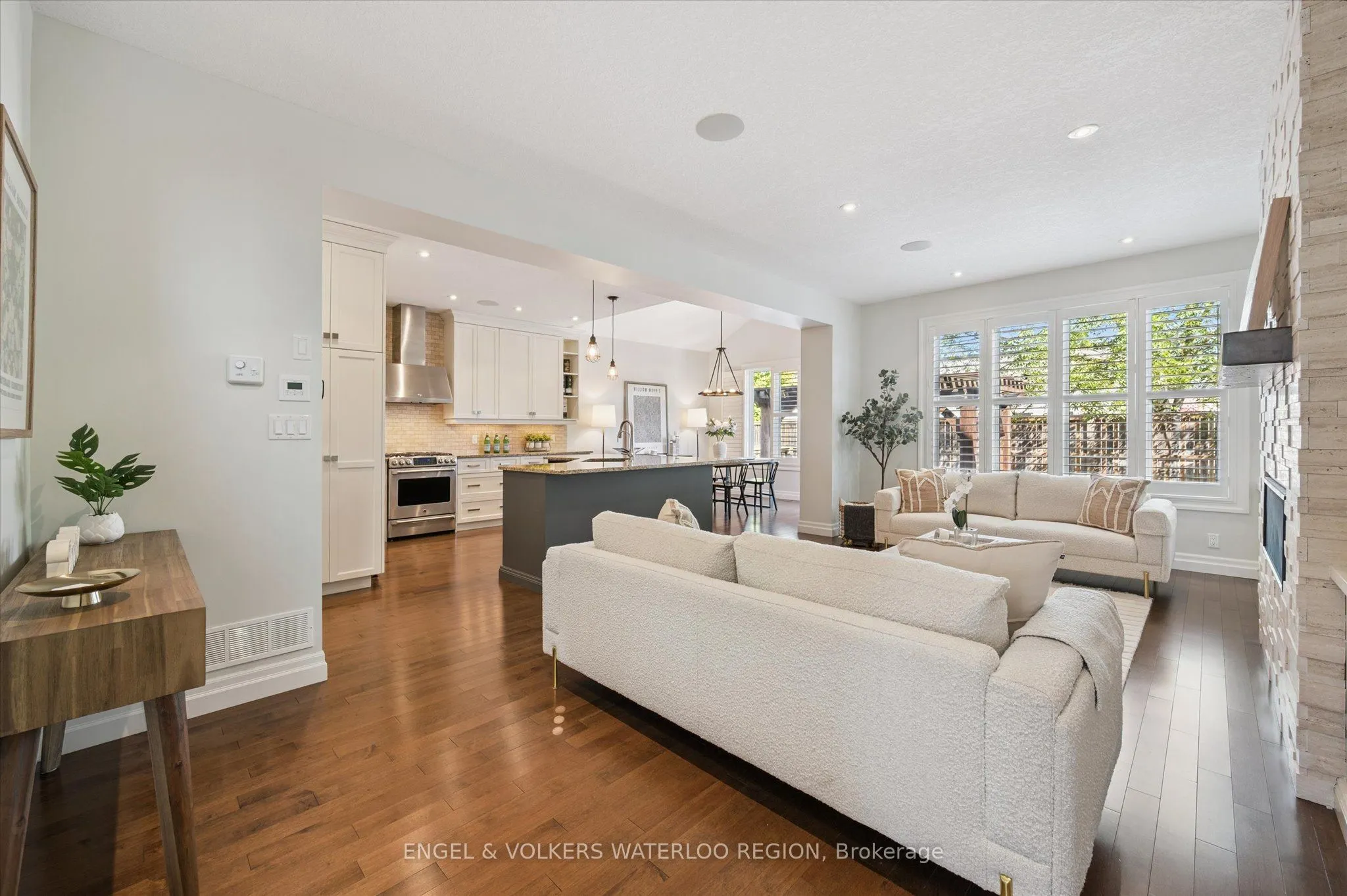 928 Pioneer Grove Court