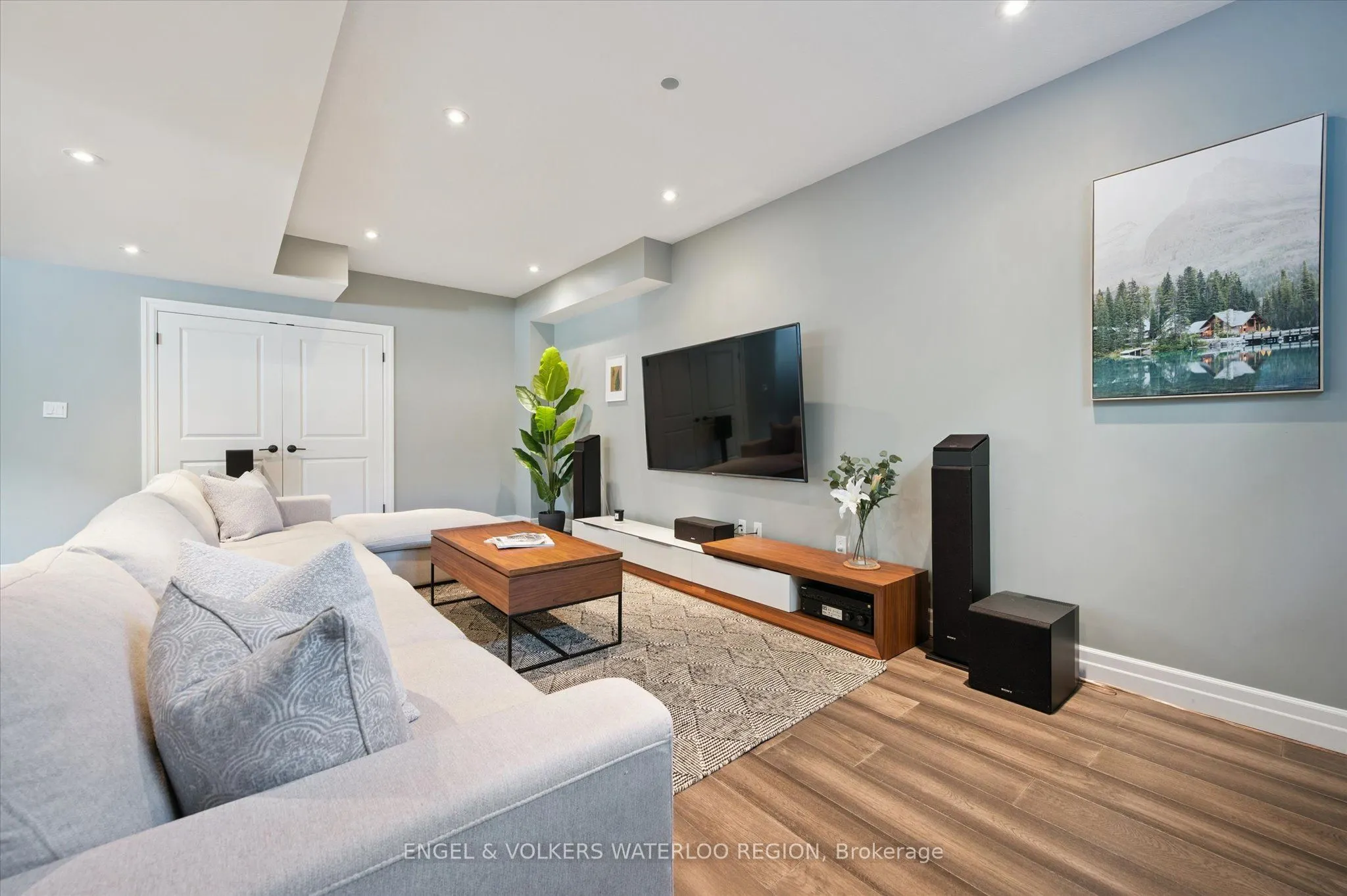 928 Pioneer Grove Court
