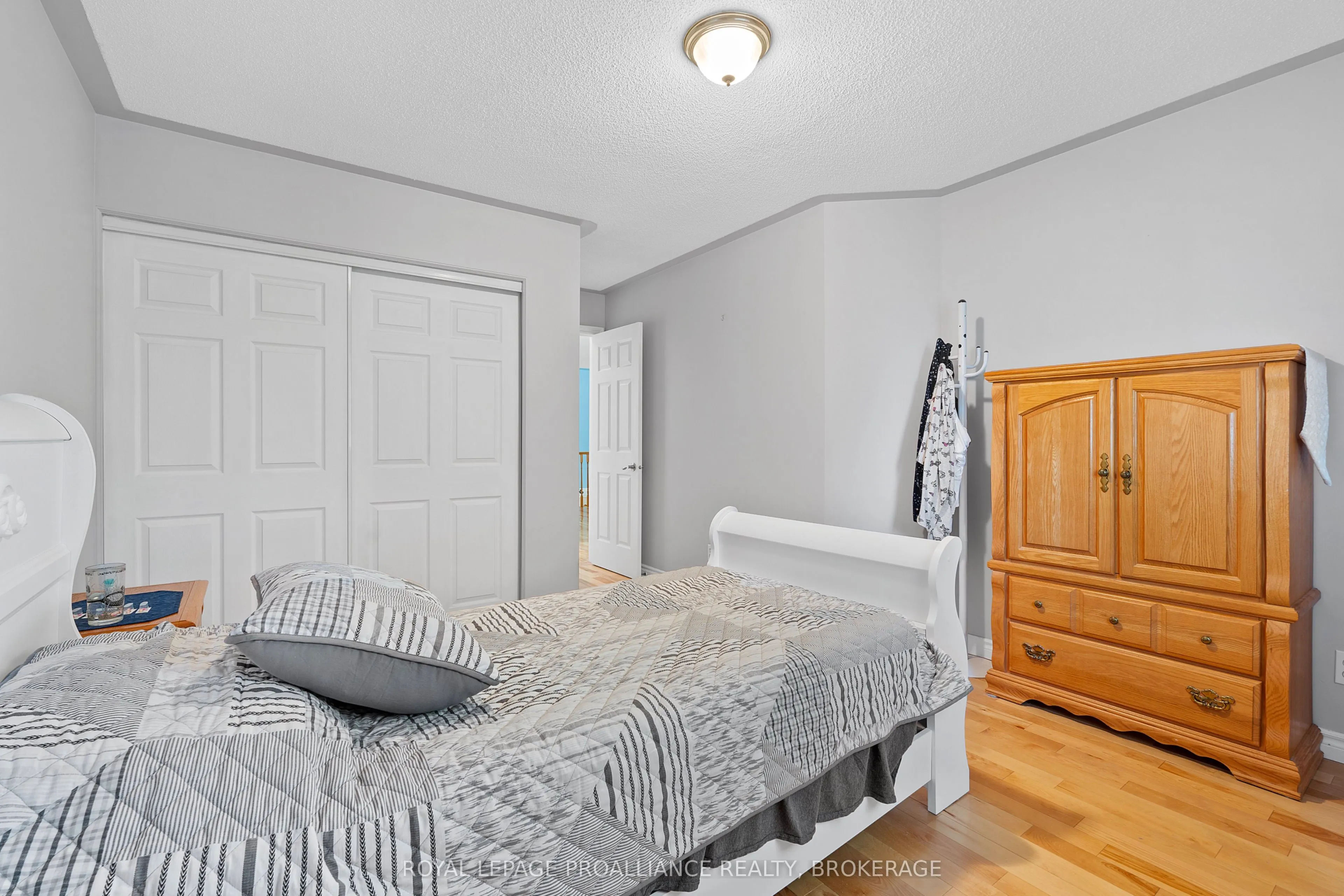 781 Shires Way