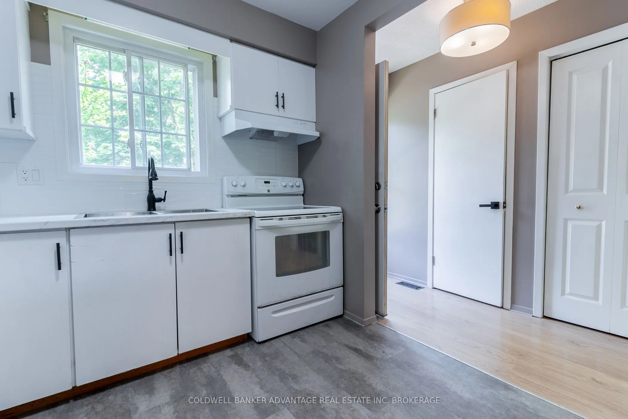 102 SILVAN Drive, #8