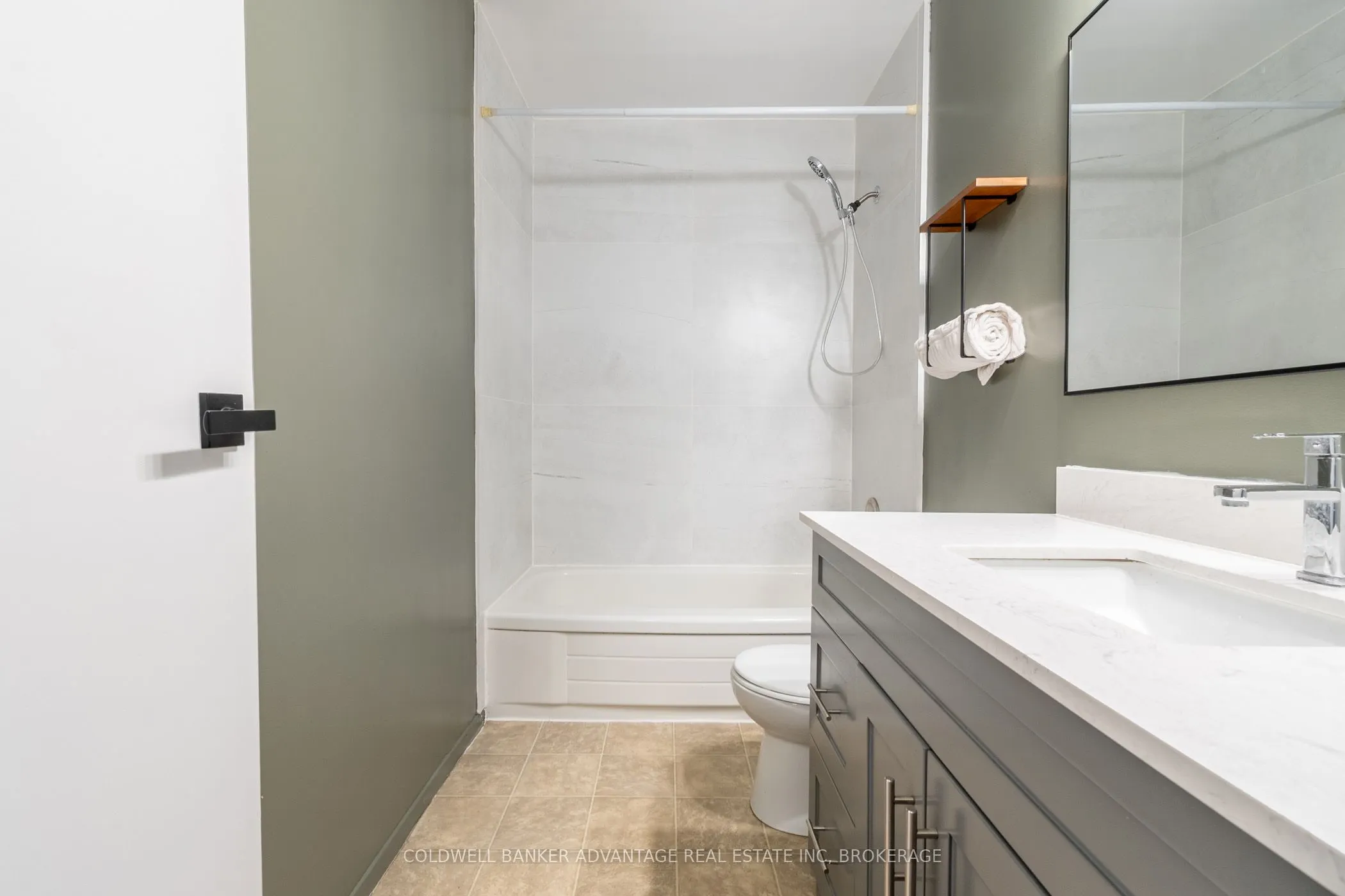 102 SILVAN Drive, #8