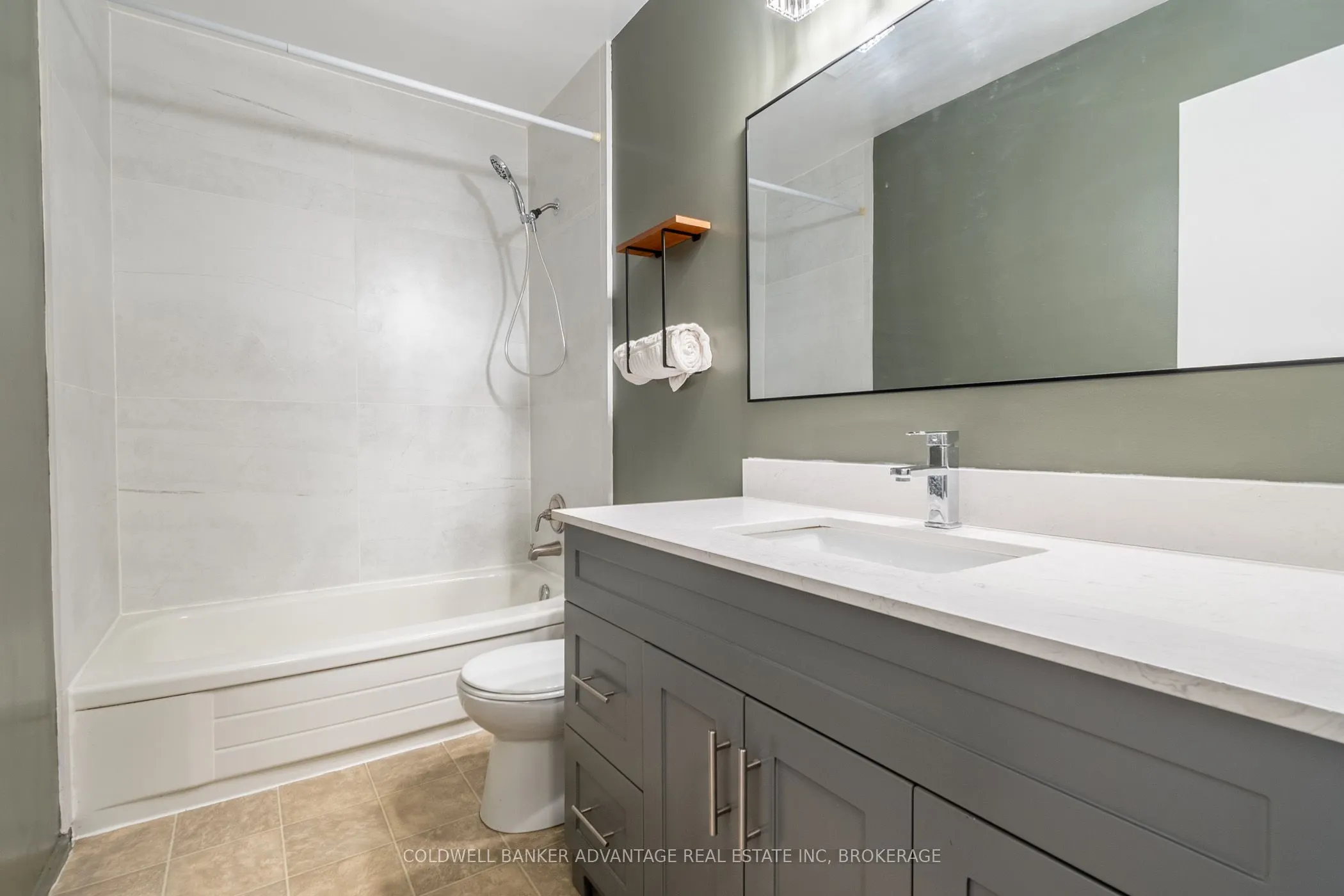 102 SILVAN Drive, #8
