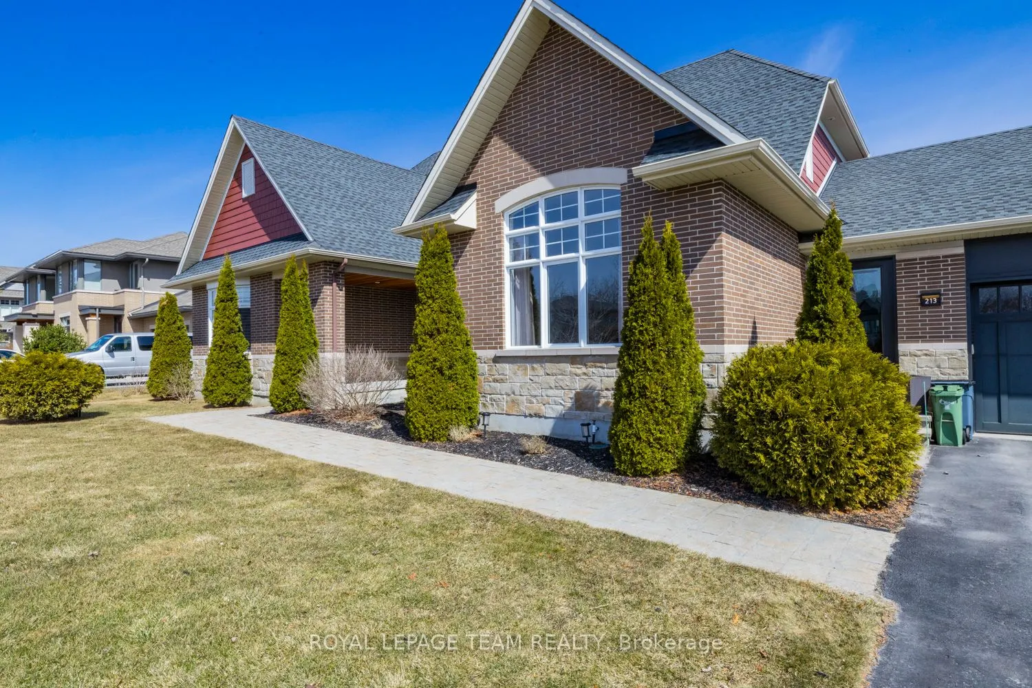 213 CABRELLE Place E