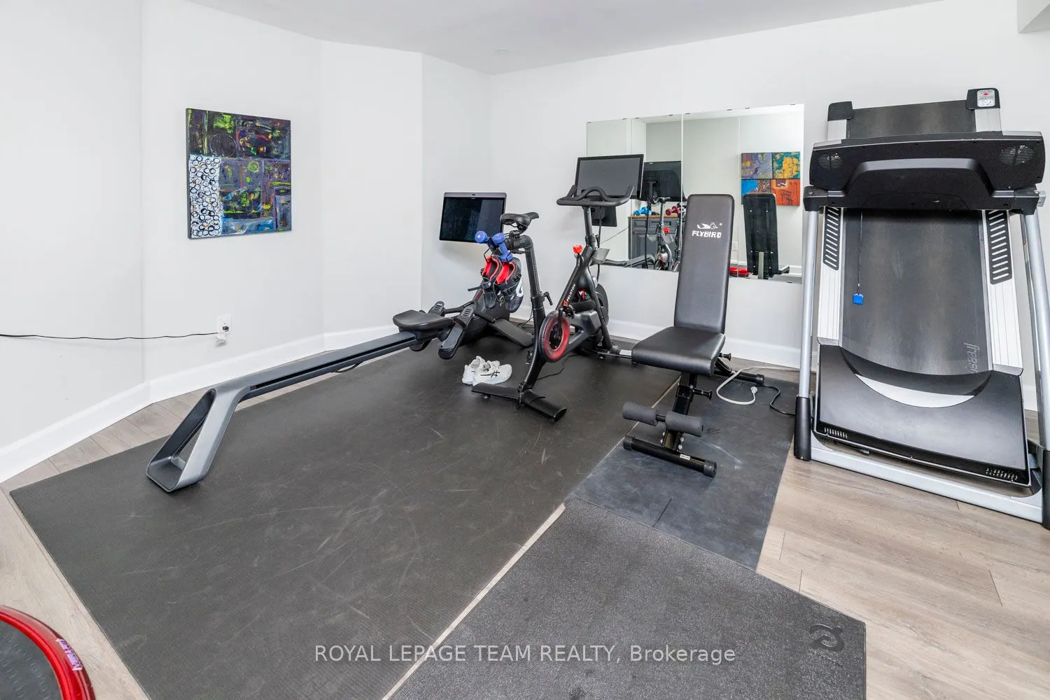 213 CABRELLE Place E