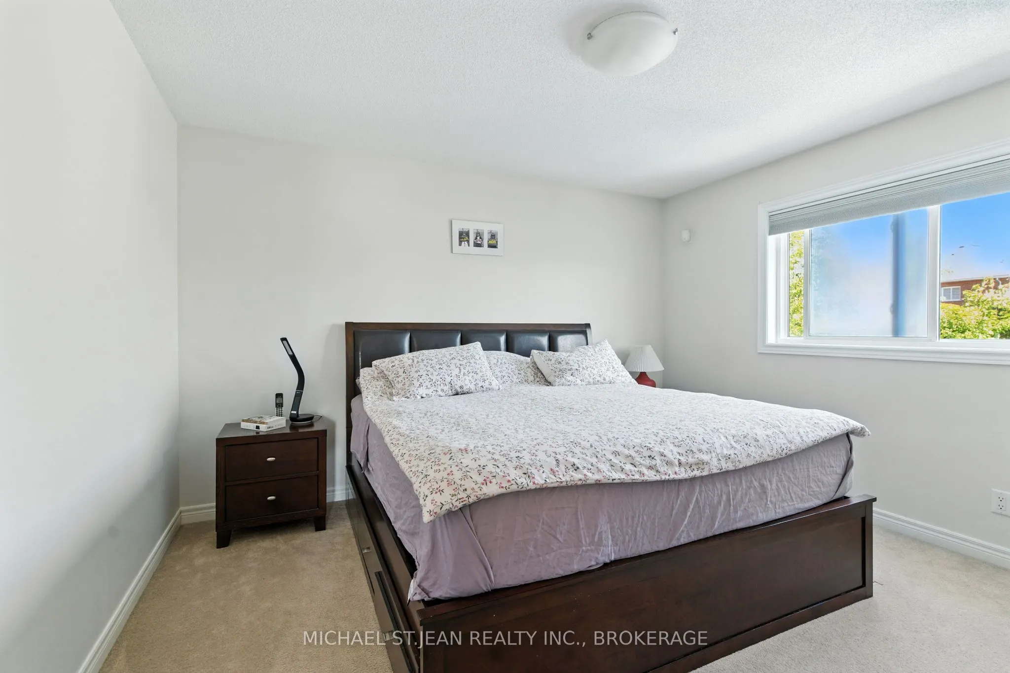 320 Winterberry Boulevard