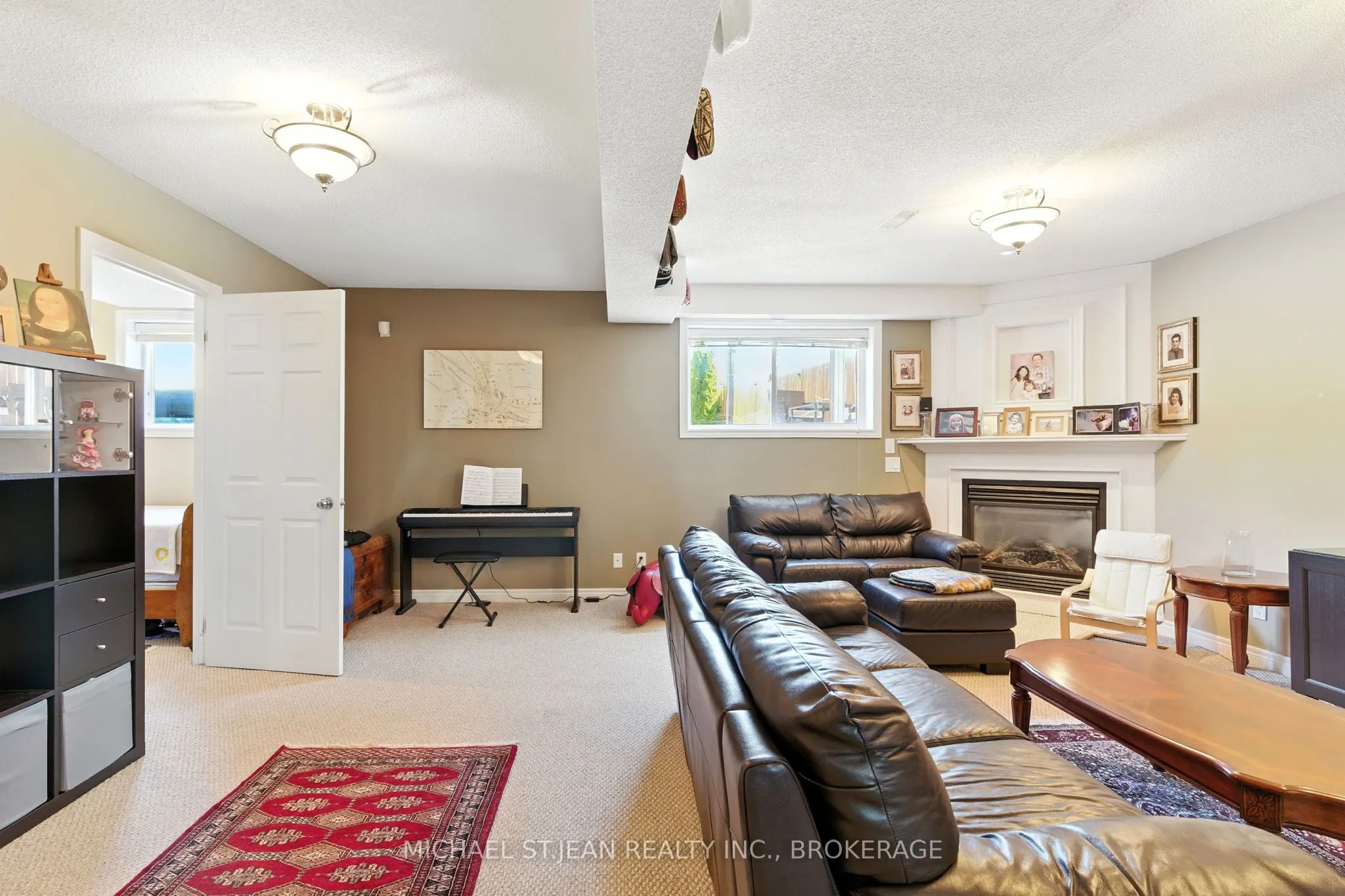 320 Winterberry Boulevard