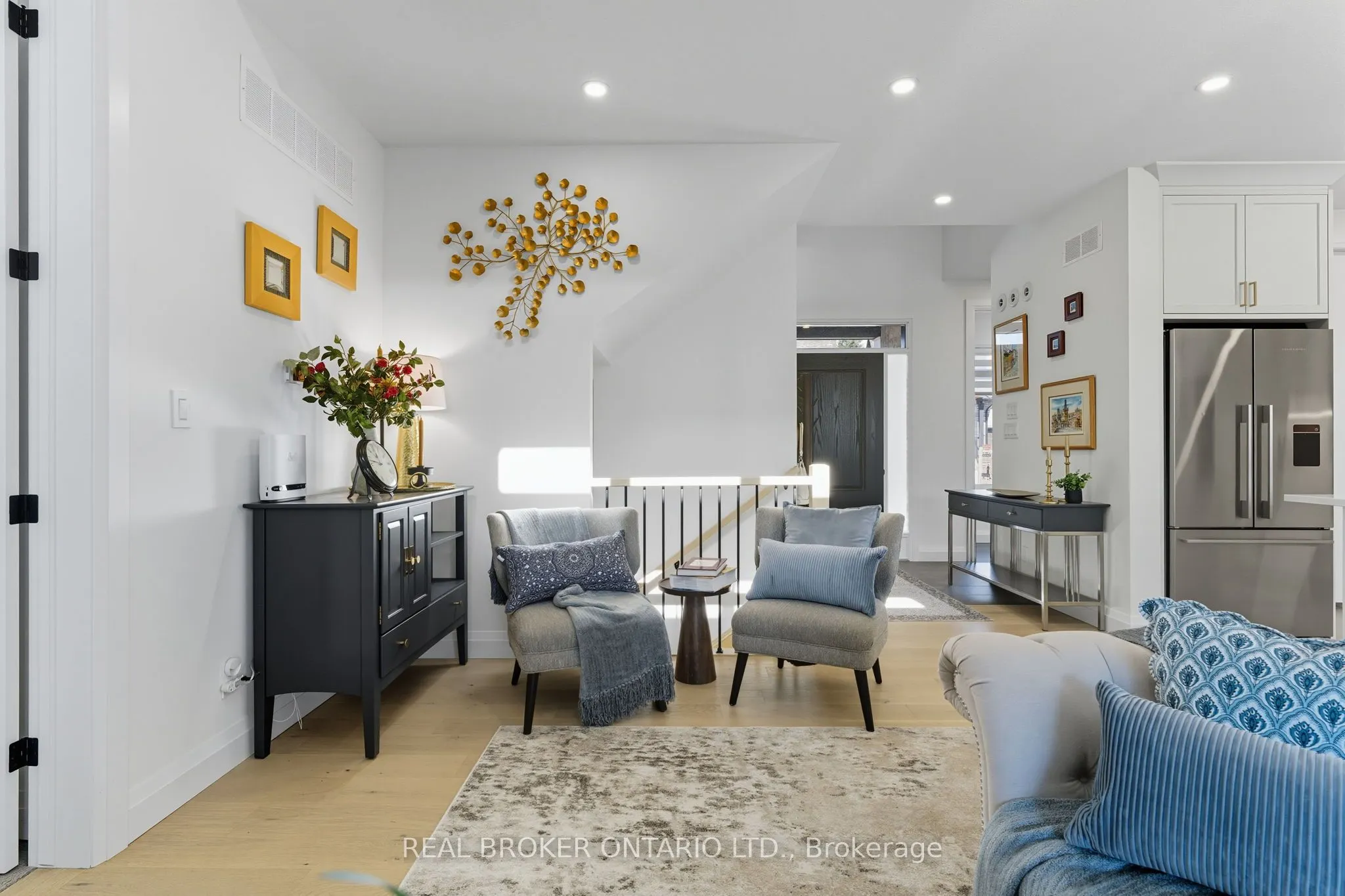 242 Mount Pleasant Street, #4
