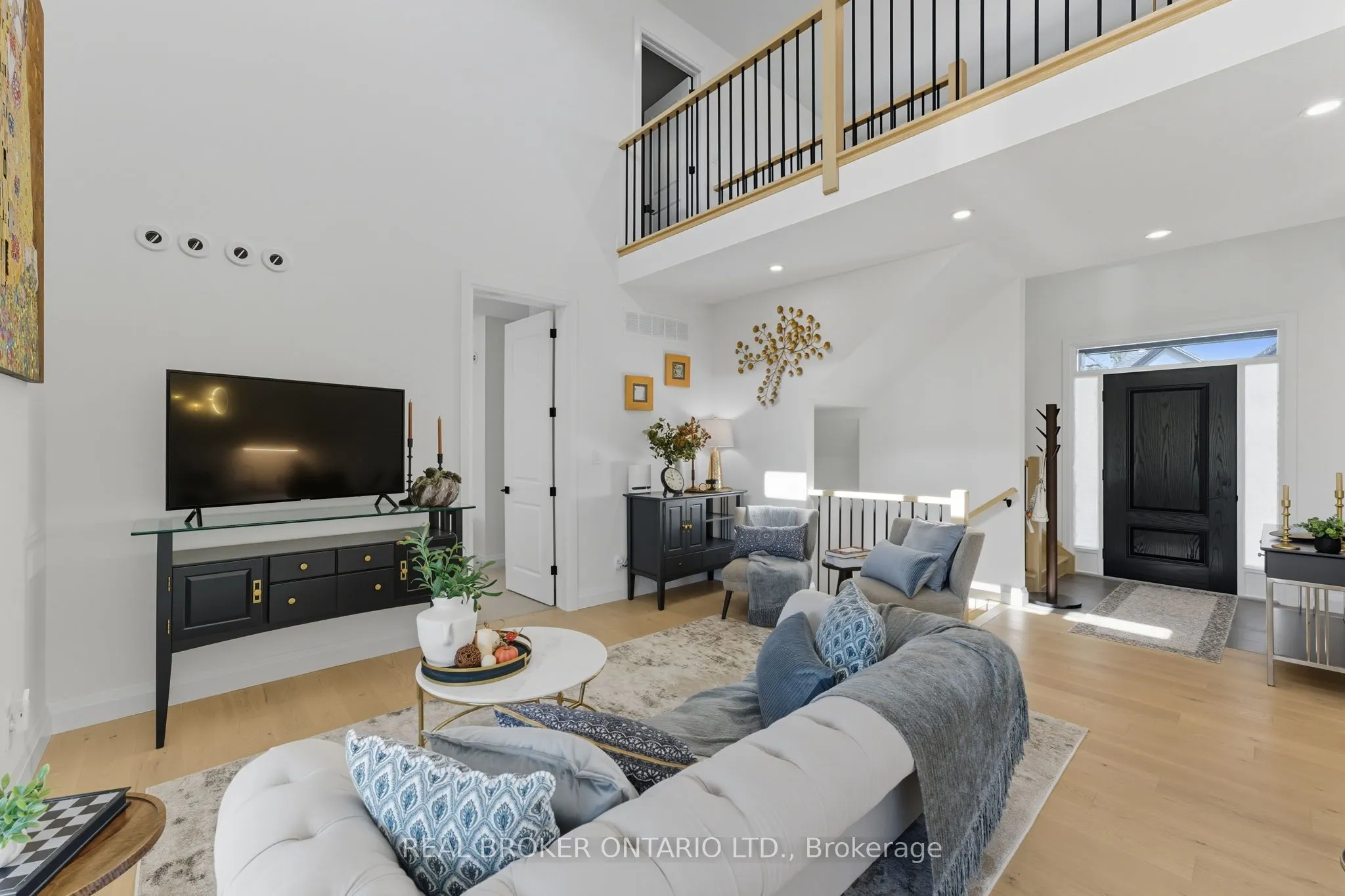 242 Mount Pleasant Street, #4