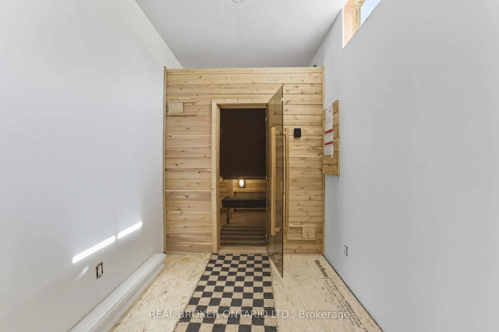 242 Mount Pleasant Street, #4