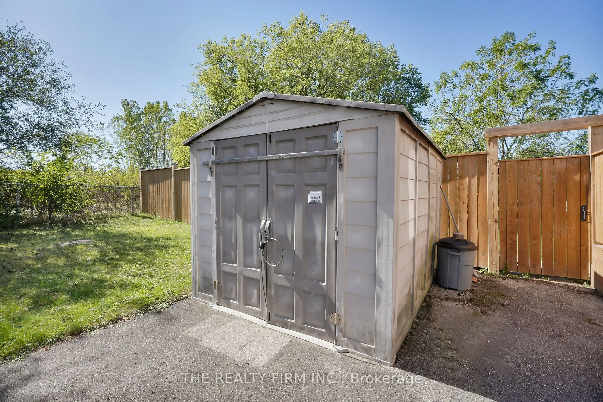 86 Mackay Avenue