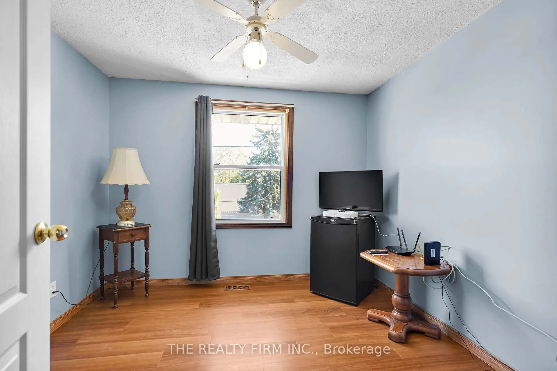 86 Mackay Avenue