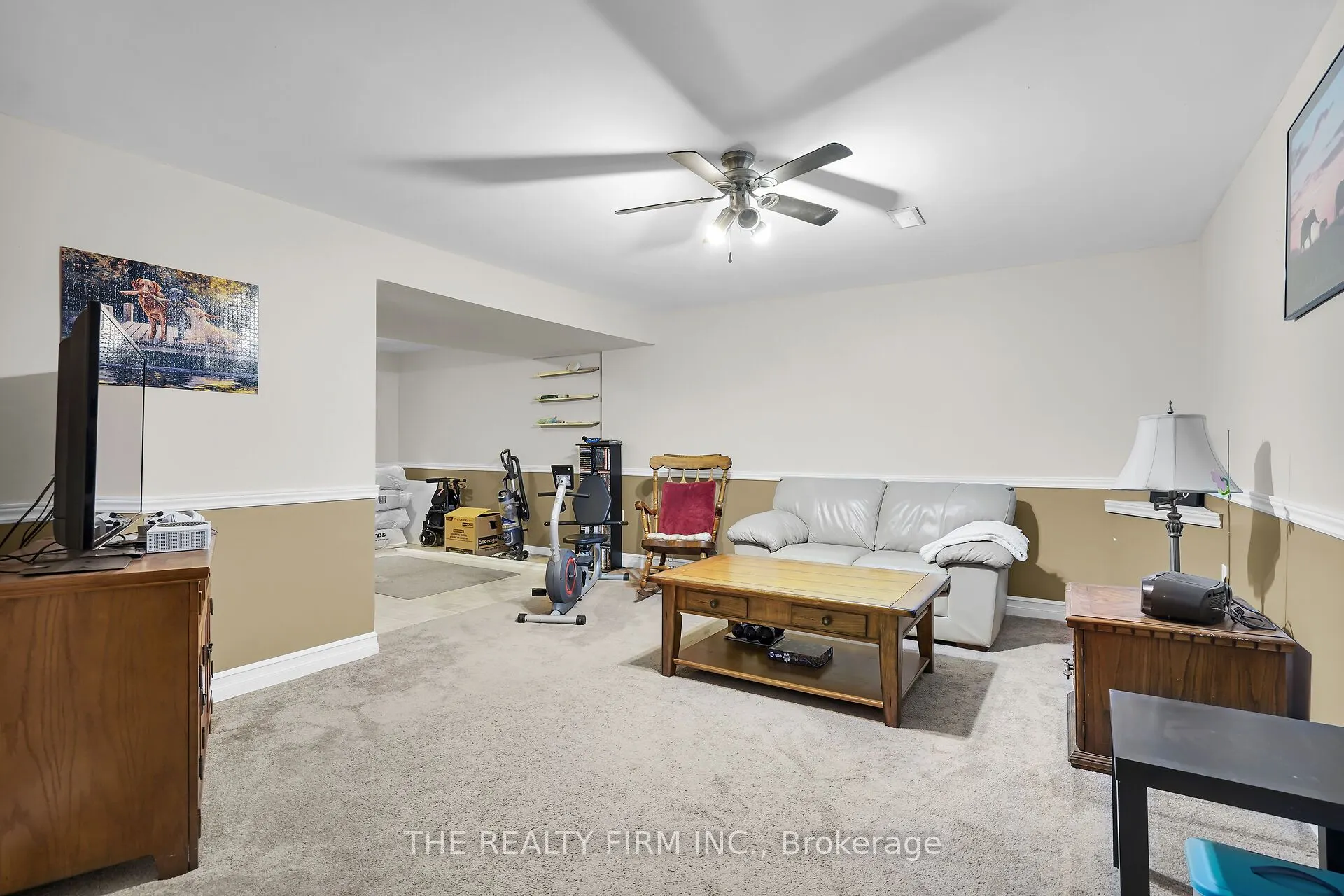 86 Mackay Avenue