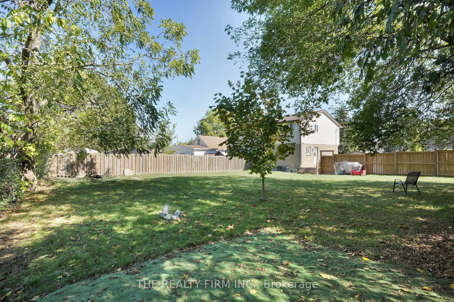 86 Mackay Avenue