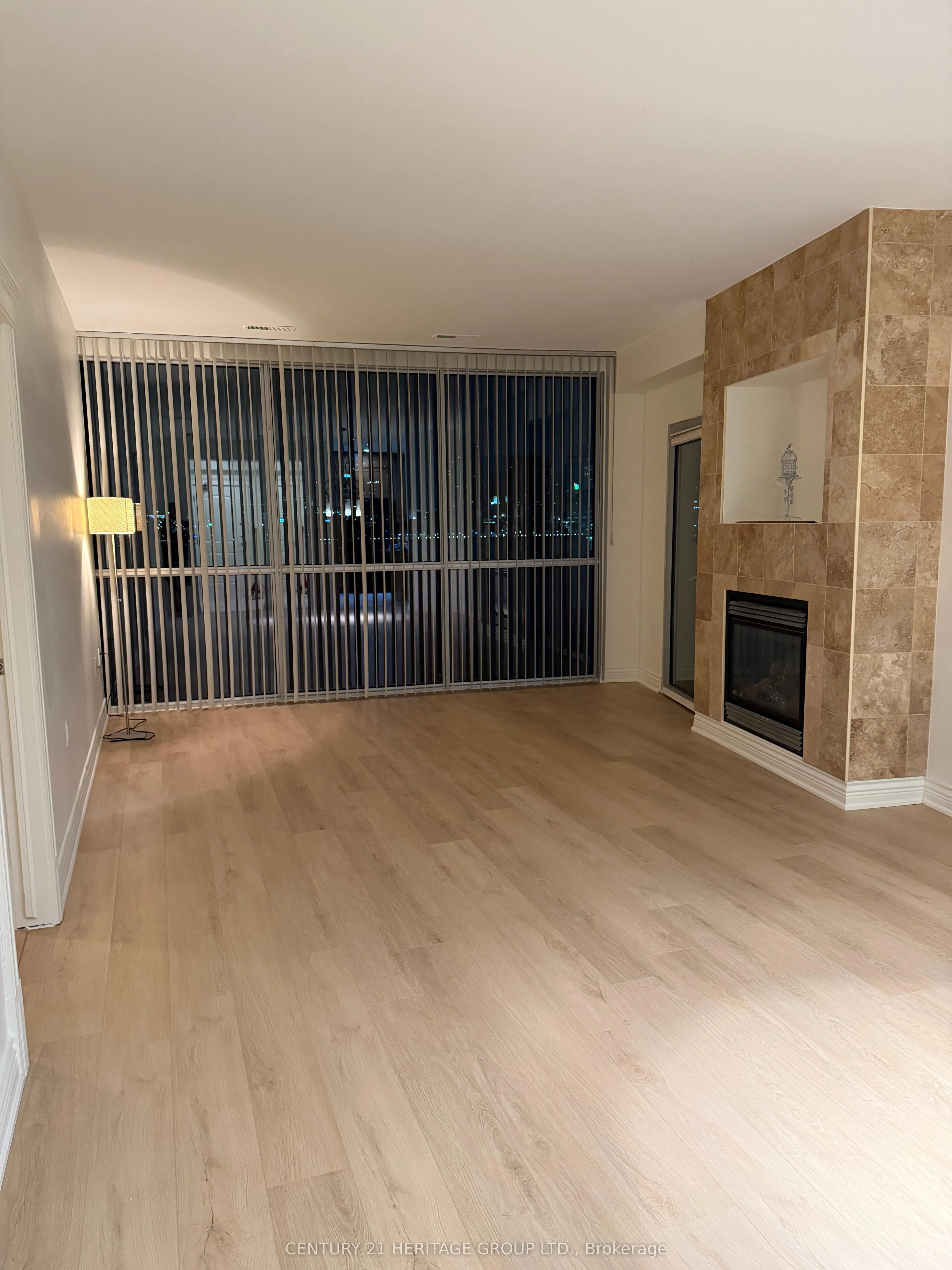1225 Riverside Drive W, #305