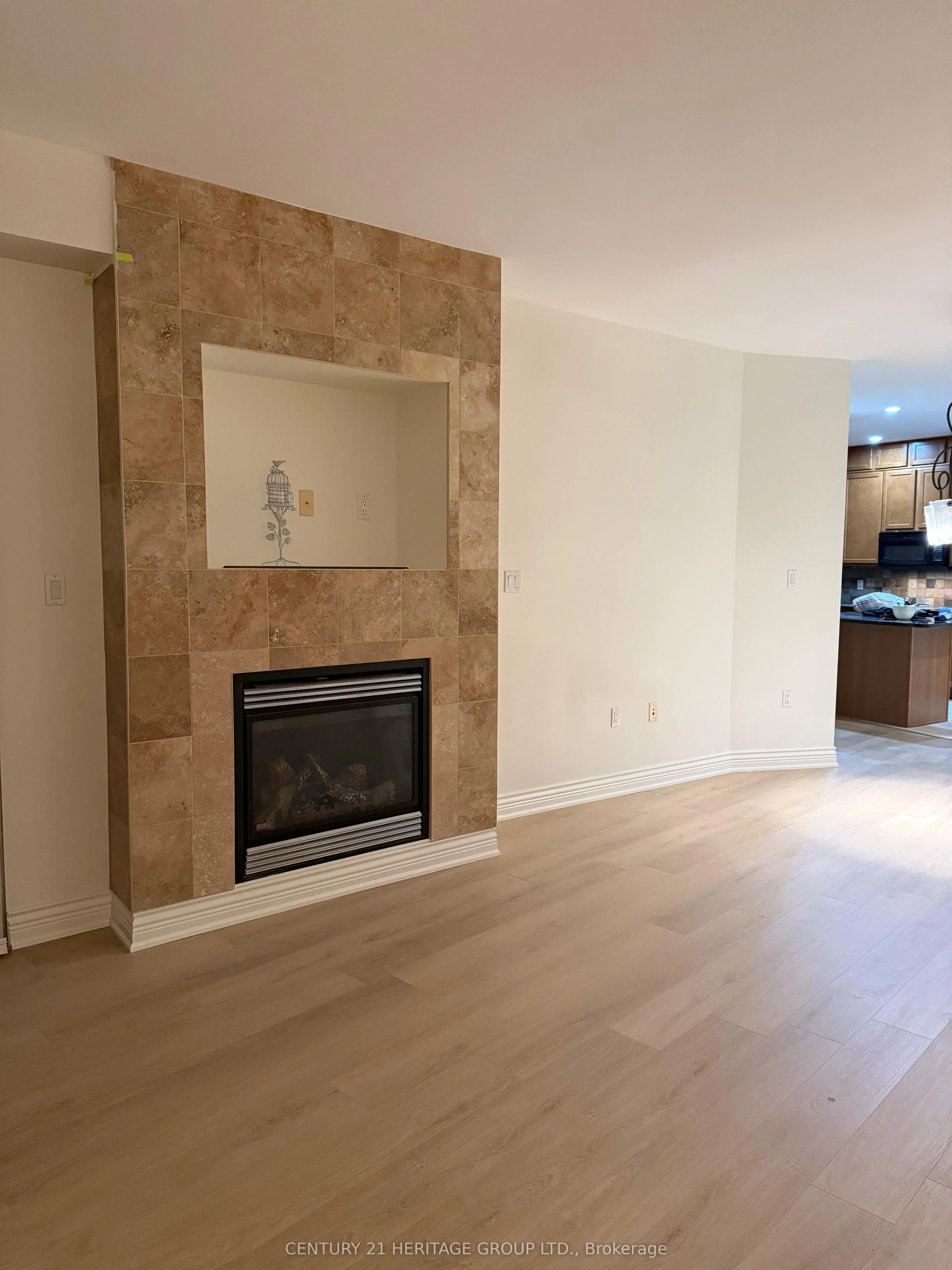 1225 Riverside Drive W, #305