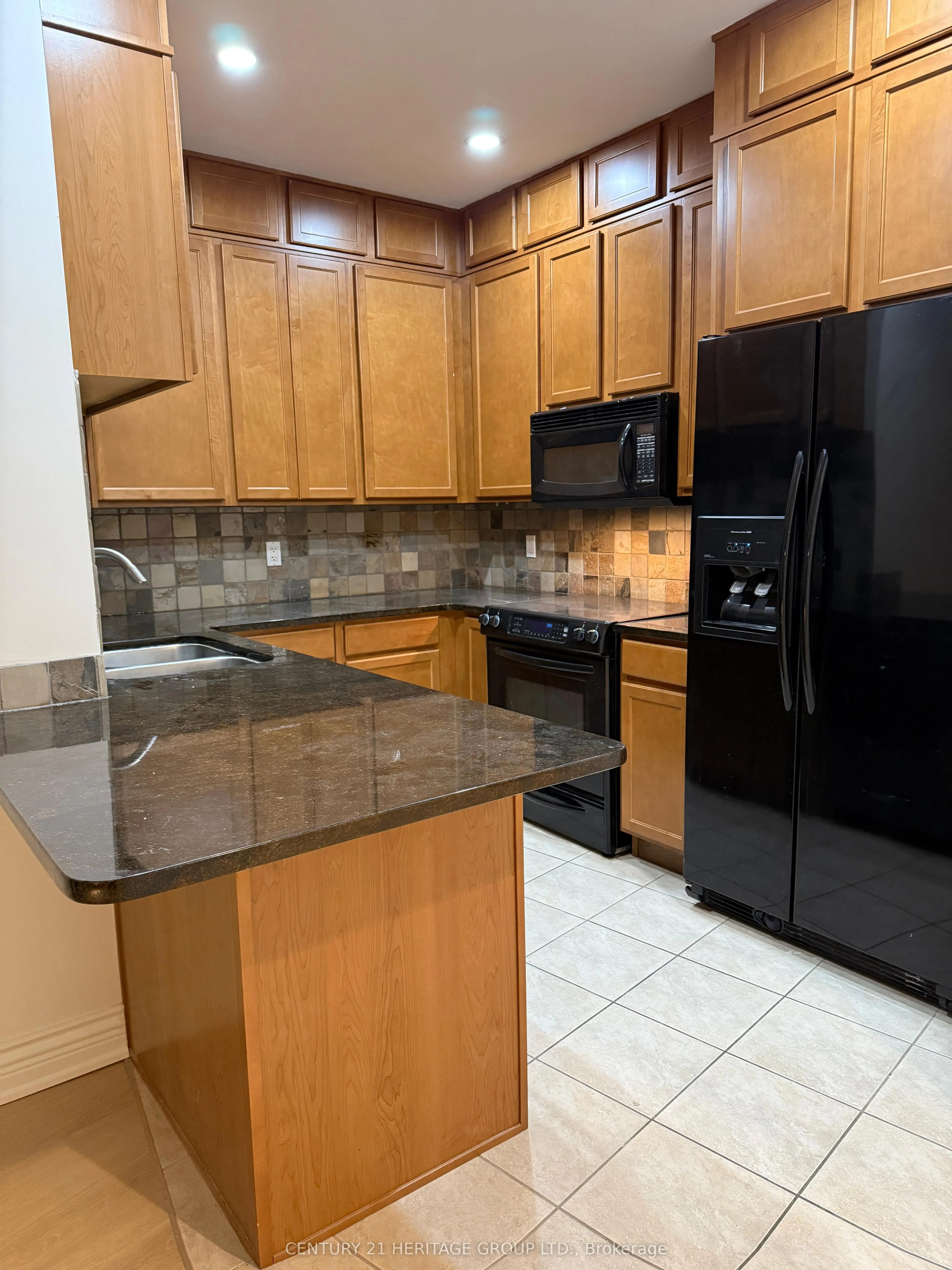 1225 Riverside Drive W, #305