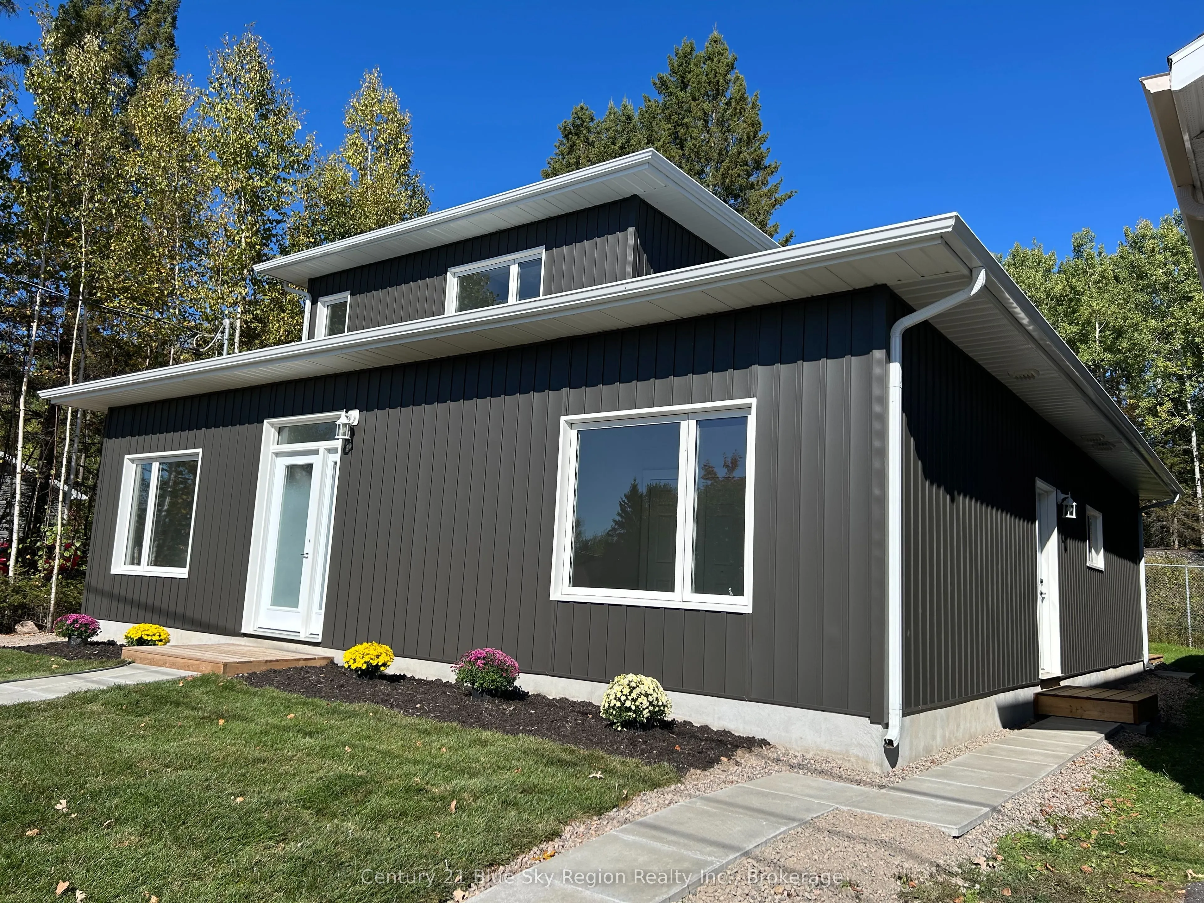 16 Birch Street