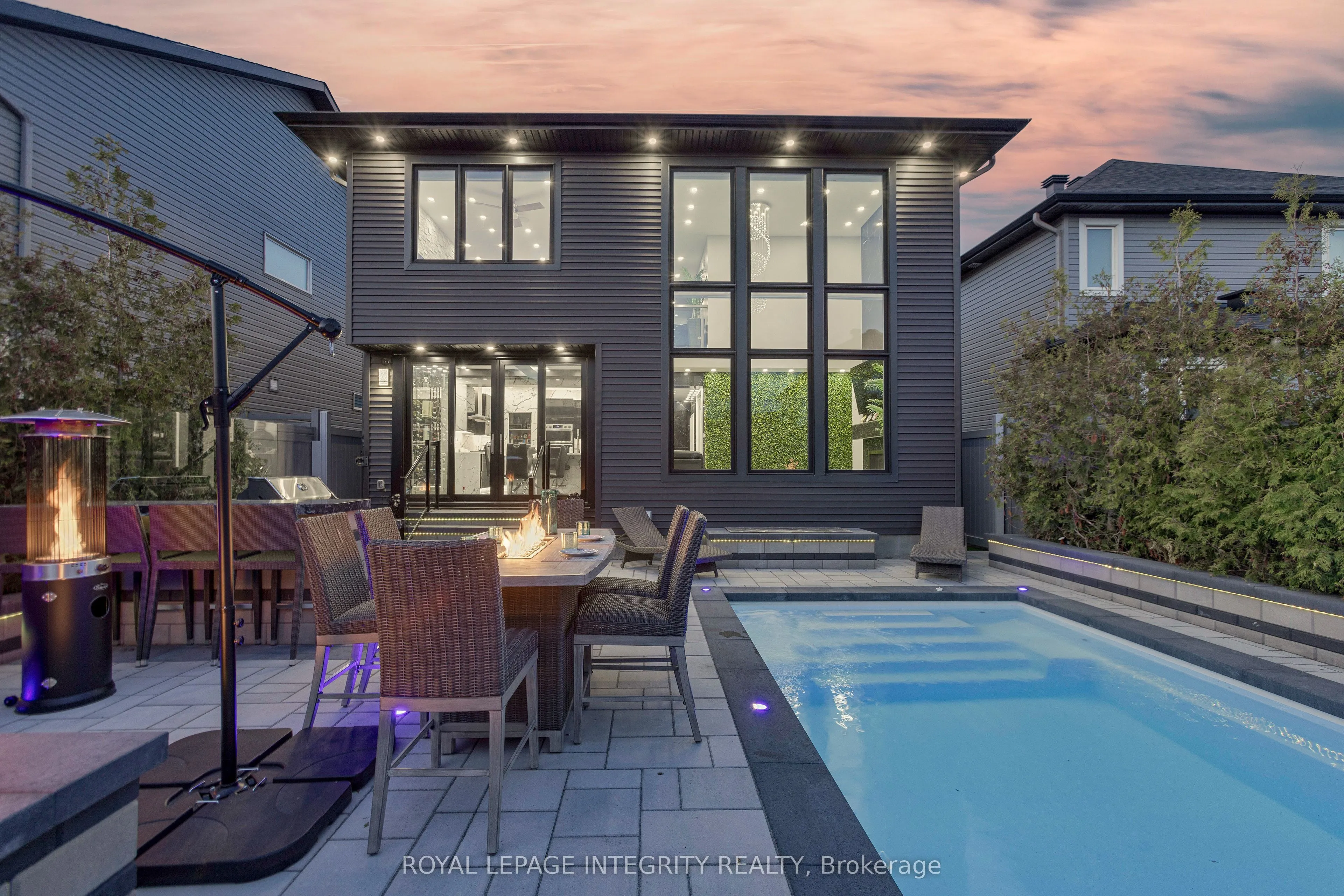 232 Condado Crescent