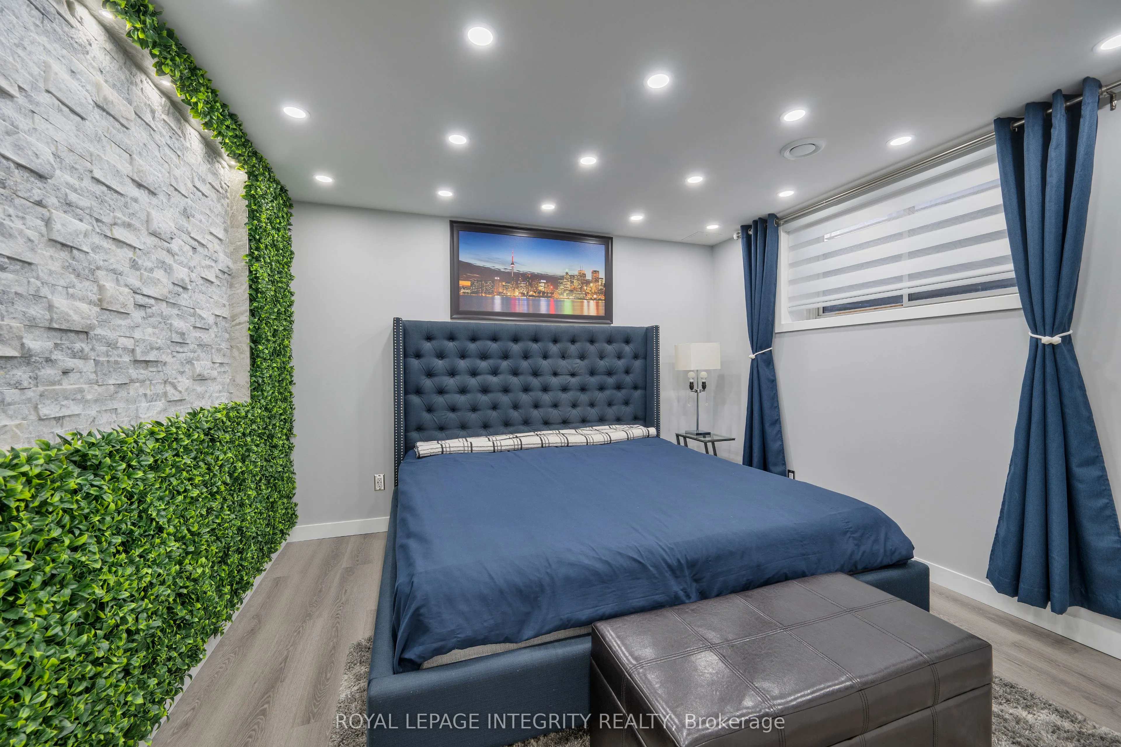 232 Condado Crescent